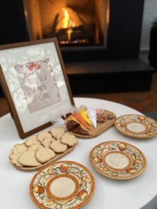 Cookie decoration station